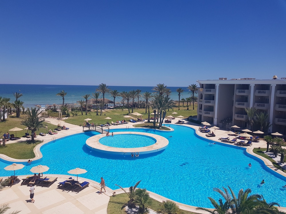 Royal Thalassa Monastir 70/73