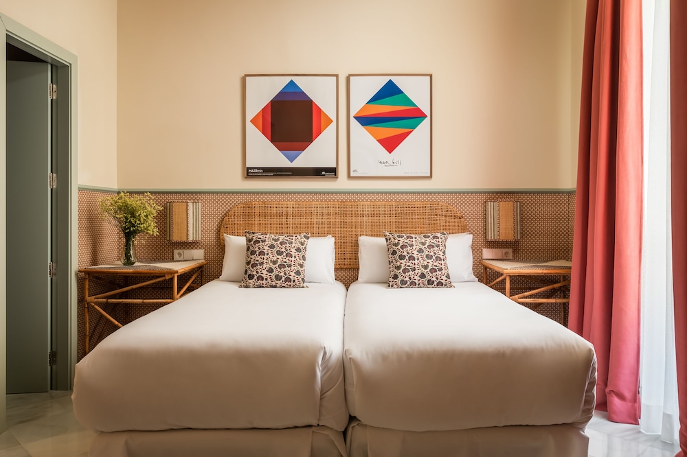Hotel Abril 11/50