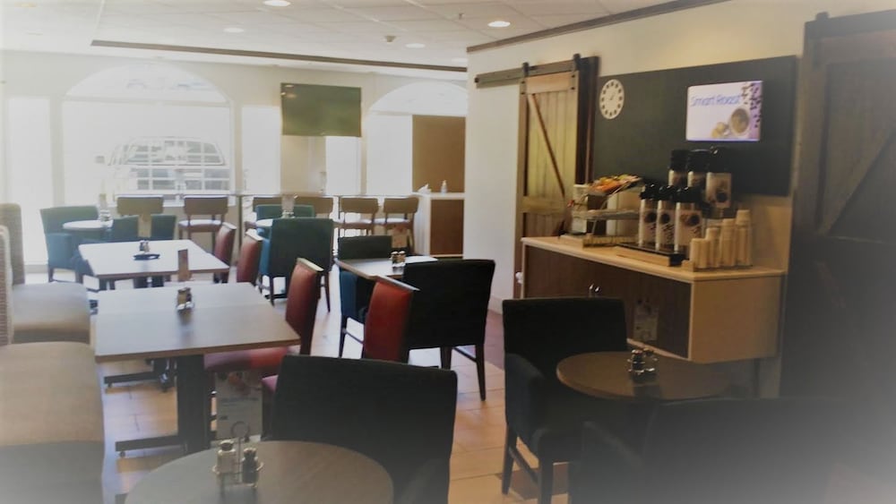 Holiday Inn Express Mount Pleasant Scottdale 36/44