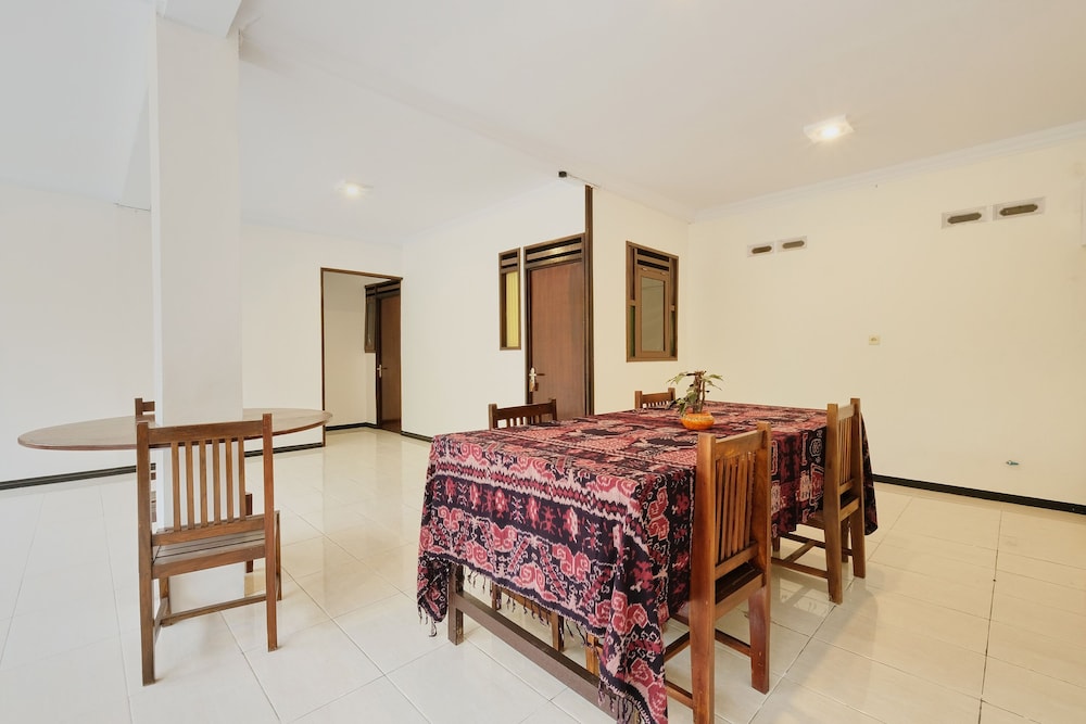 OYO 2519 Mayang Garini 16/27