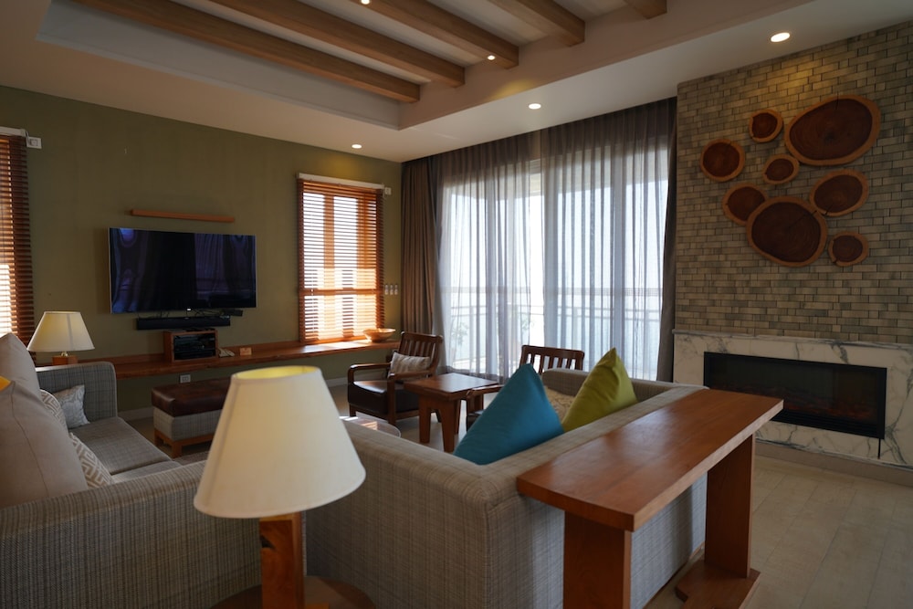 Moksha Himalaya Spa Resort 18/50