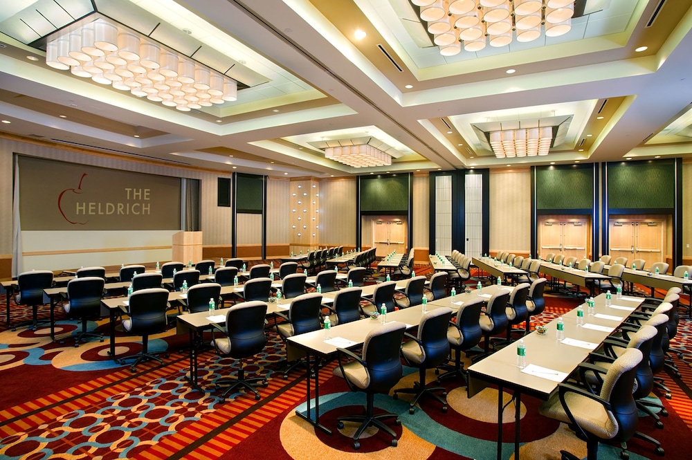 The Heldrich Hotel 18/24