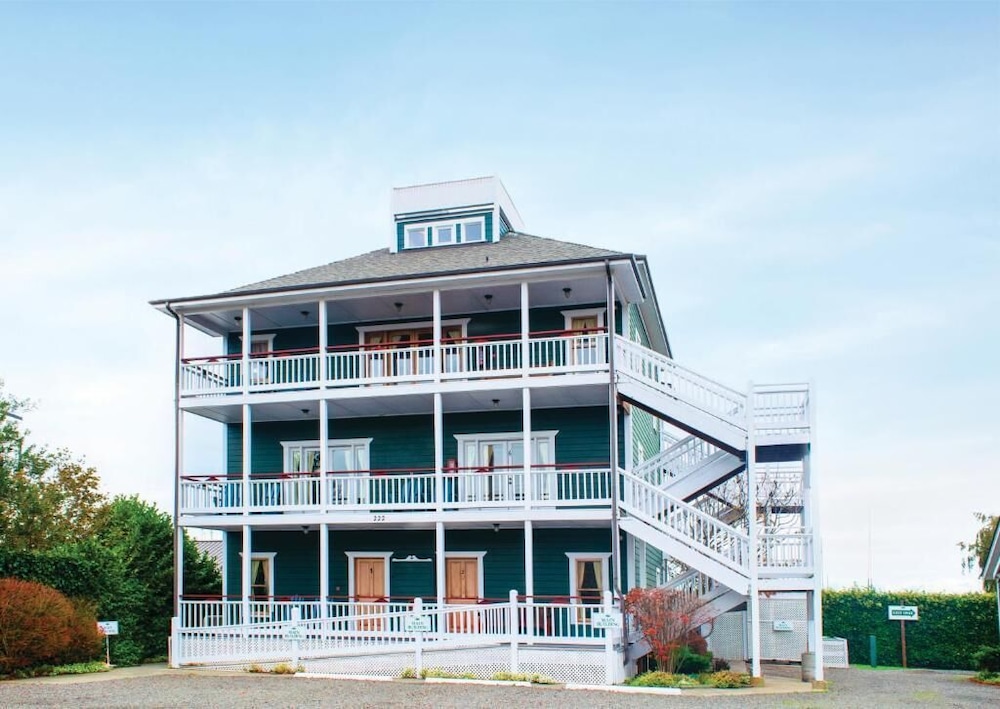 The Swan Hotel 1/50