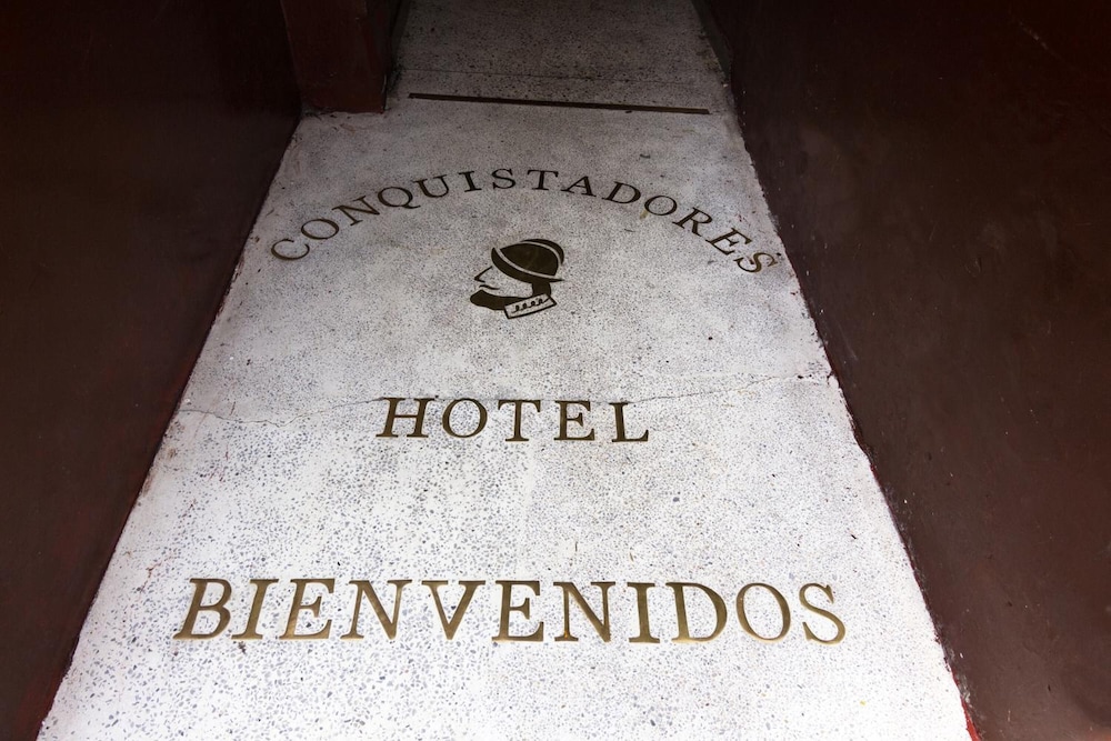 Ayenda 1248 Conquistadores 35/46
