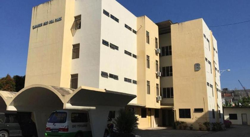 Seapark Condotel 3/25