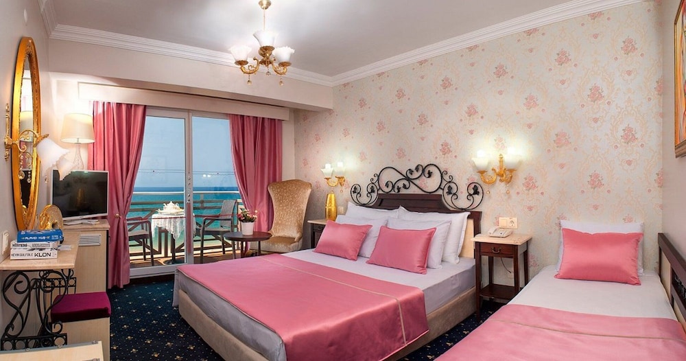 GUMULDUR MAVI DENIZ HOTEL 11/50