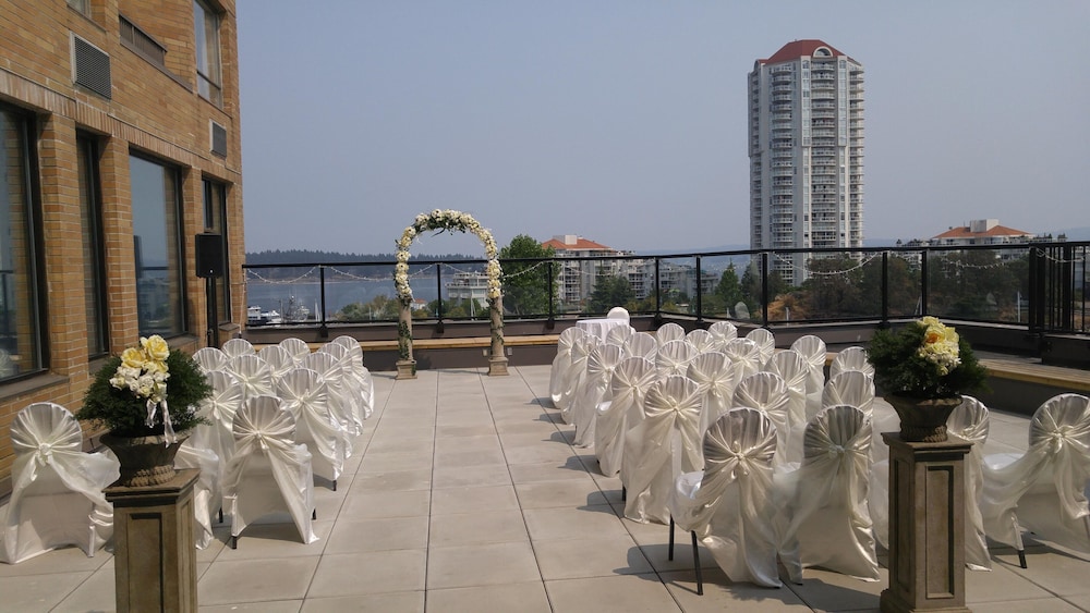 Coast Bastion Hotel 30/50