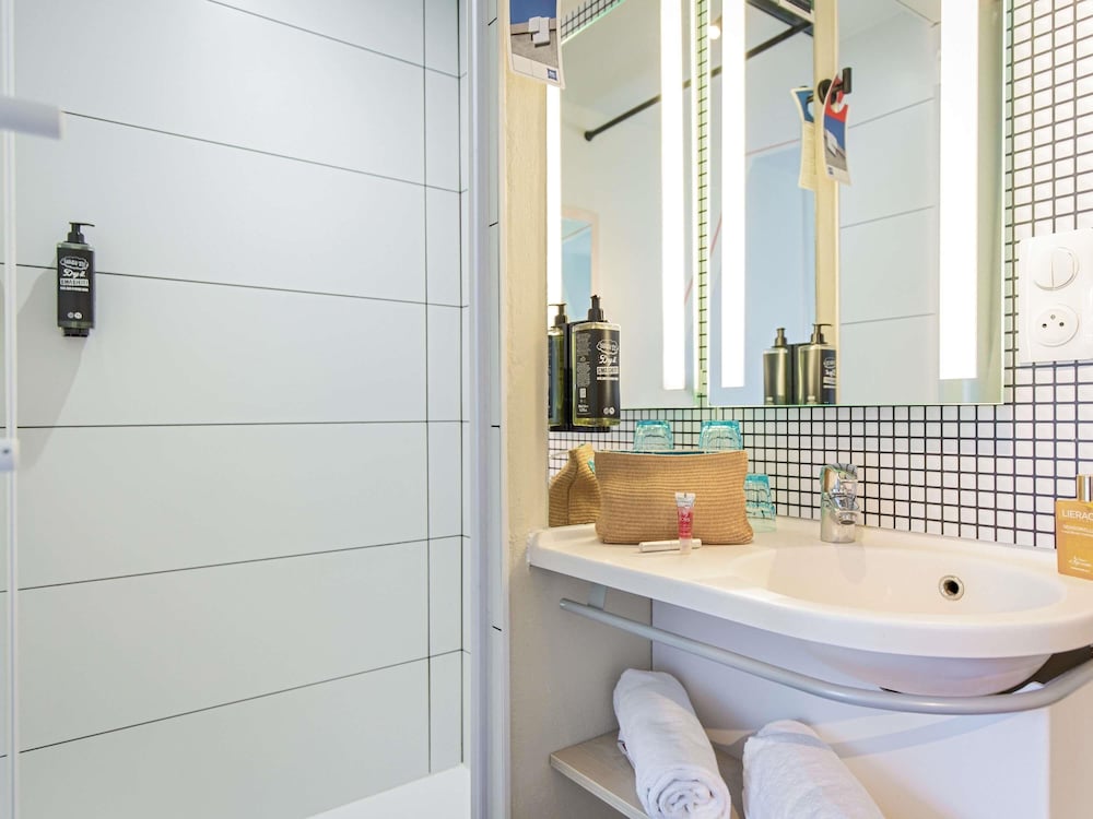 Ibis Budget Marseille L Estaque 70/72