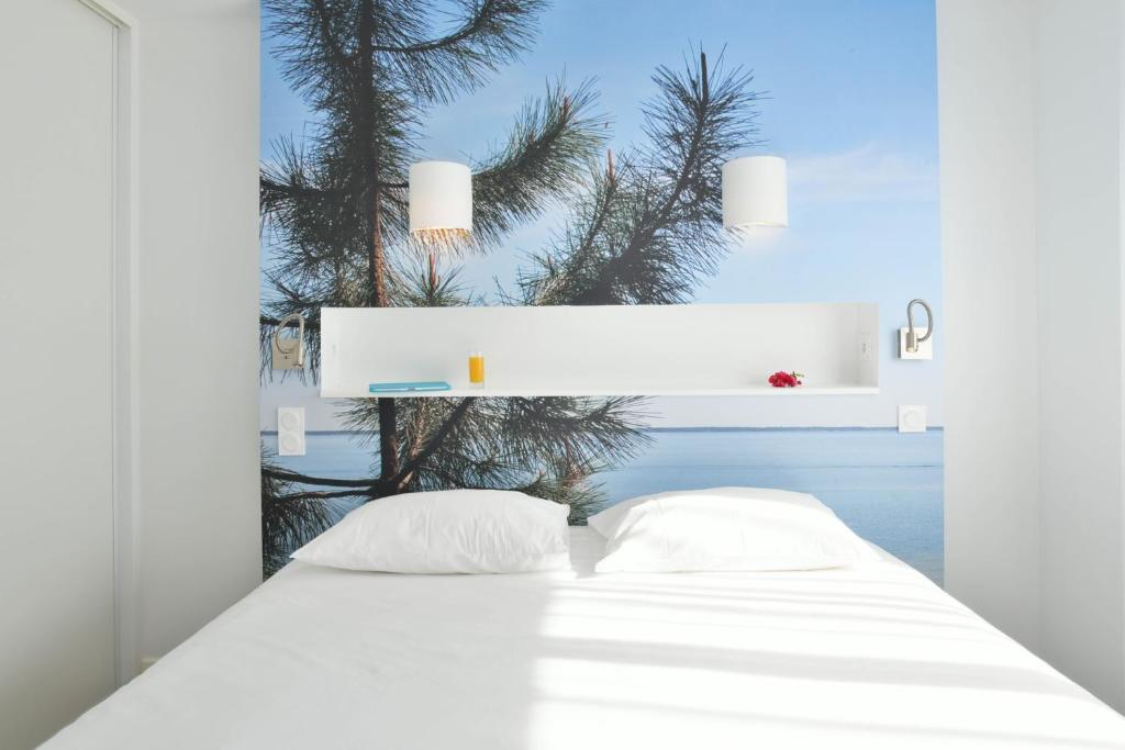 HÔTEL LES VAGUES 8/16