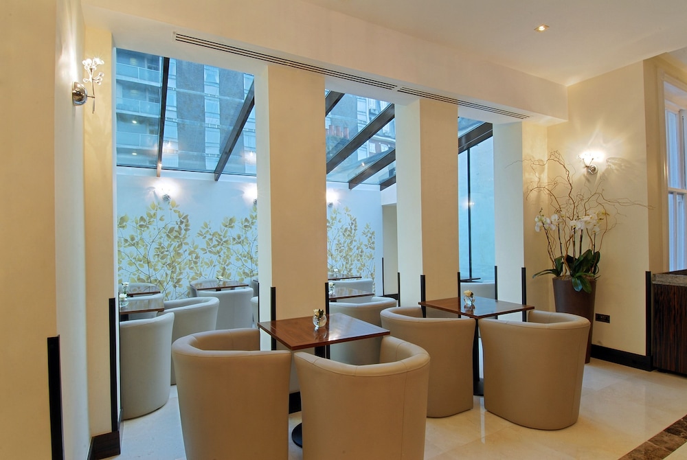 Park Grand Mayfair 31/40