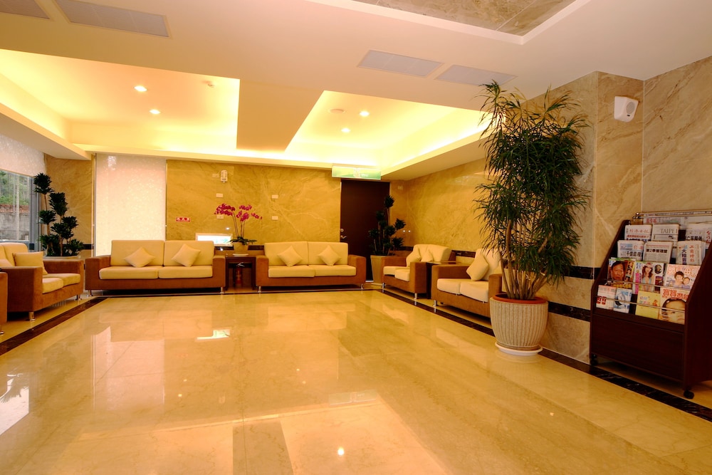 F Hotel Chiayi 2/25