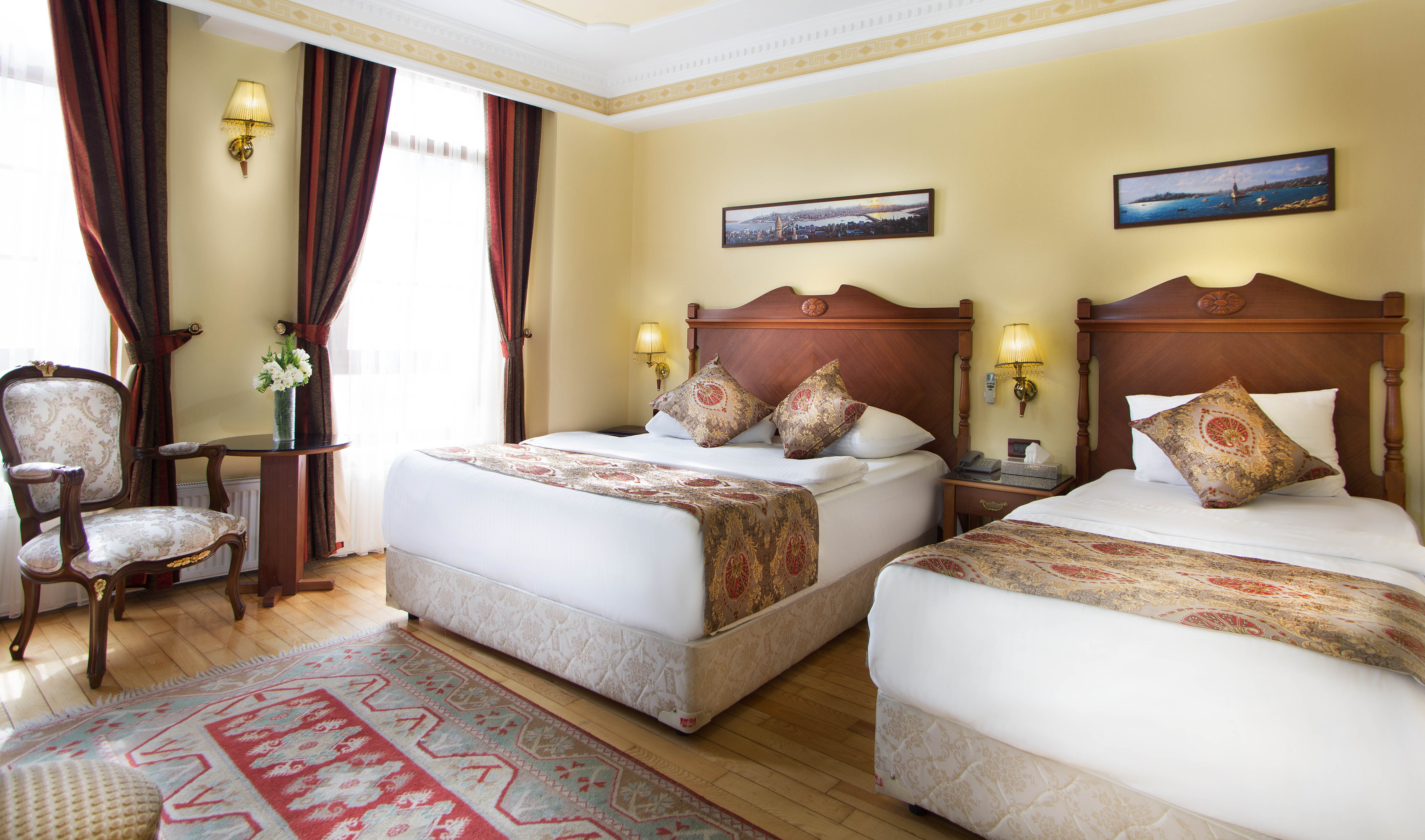ROOM, 1 DOUBLE AND 1 SINGLE BED