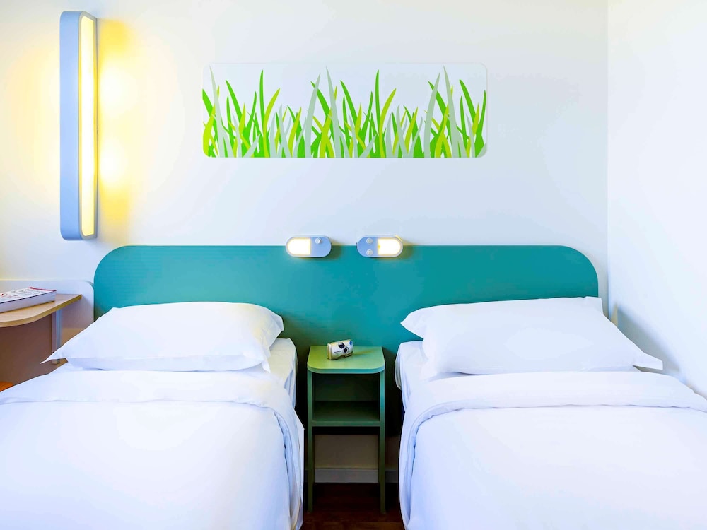 Ibis Budget Curitiba Aeroporto 18/65