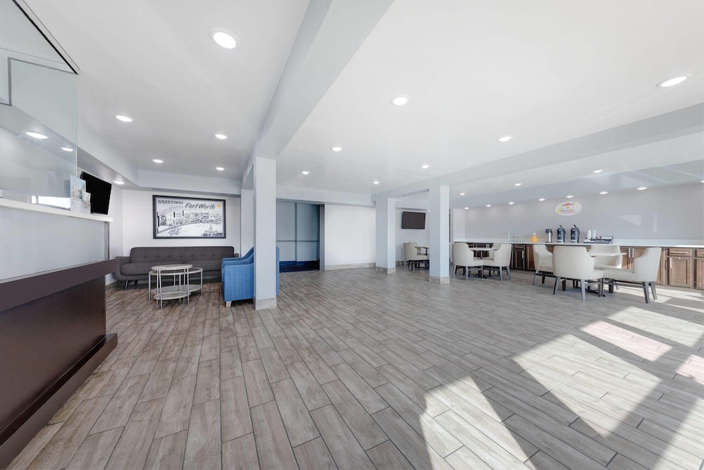 Super 8 by Wyndham Fort Worth Entertainment District 7/49