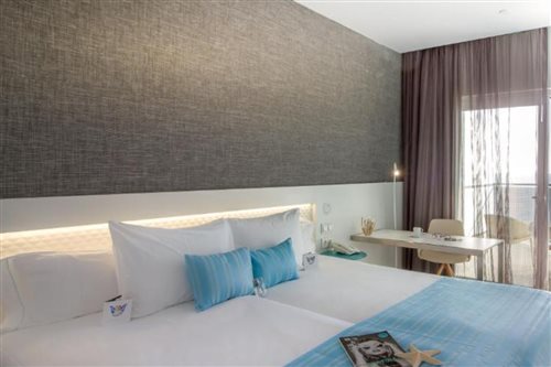 Room, Single, Double or Twin Bed, Sea View