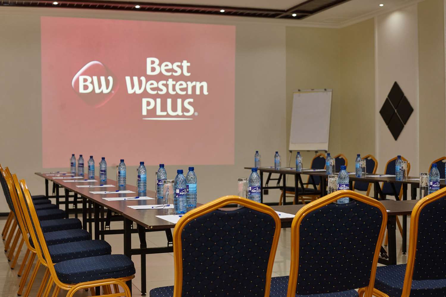 Best Western Plus Paramount Hotel 43/44