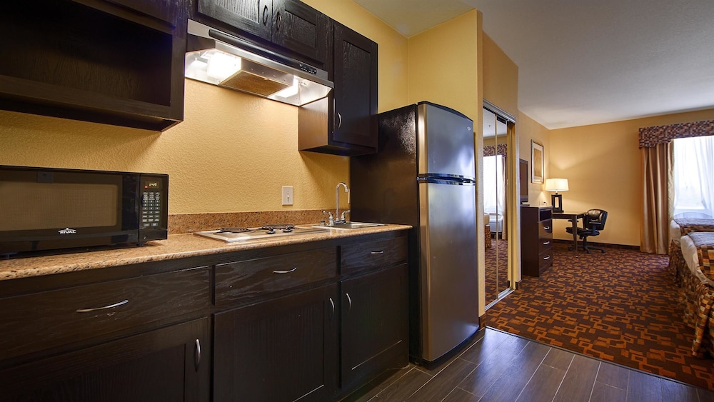 Best Western Bowie Inn and Suites 7/43