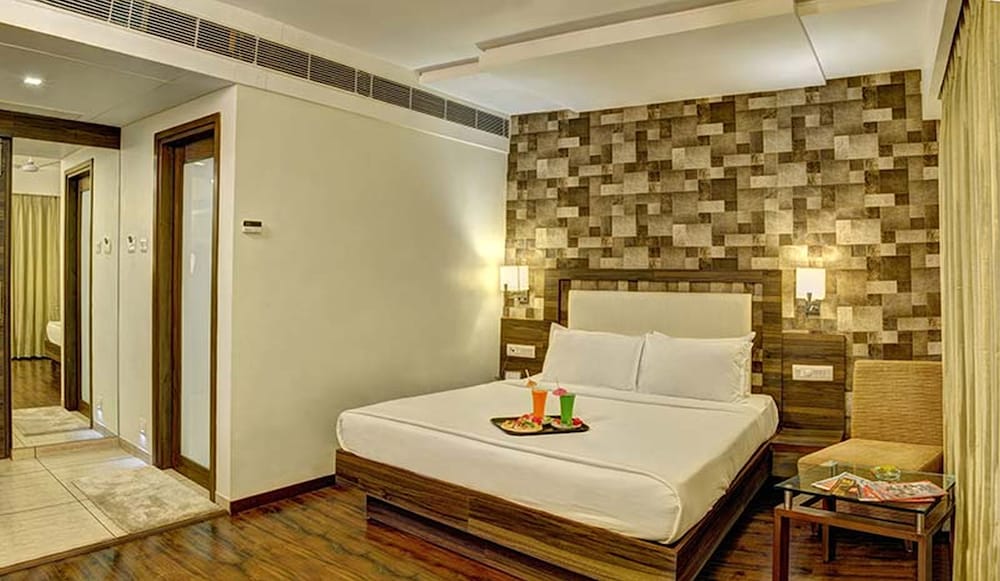Hotel Aaram Orchard 7/47