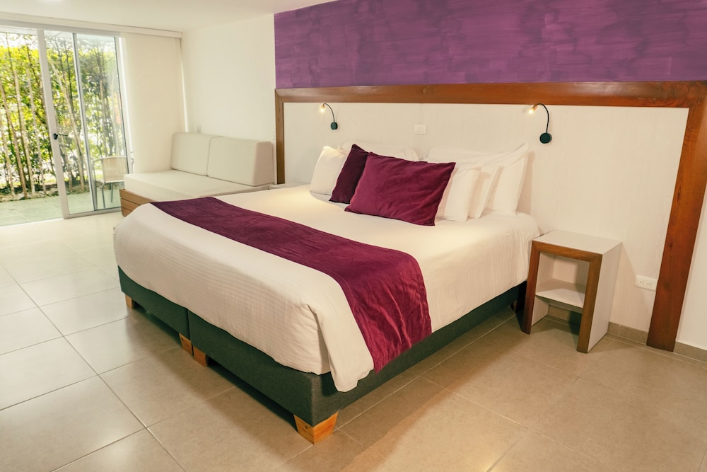 Superior, King Bed