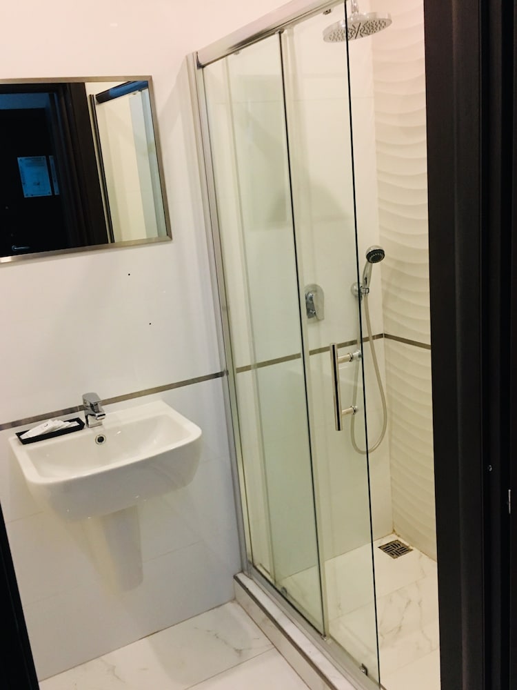 Instyle Aparthotel 40/49