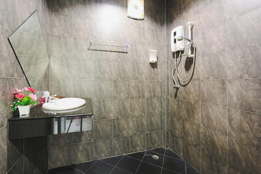 Phuket Airport Villa 78/80