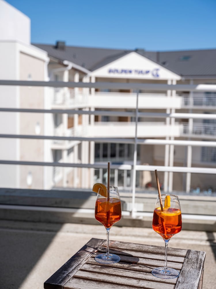 Golden Tulip La Baule 6/79