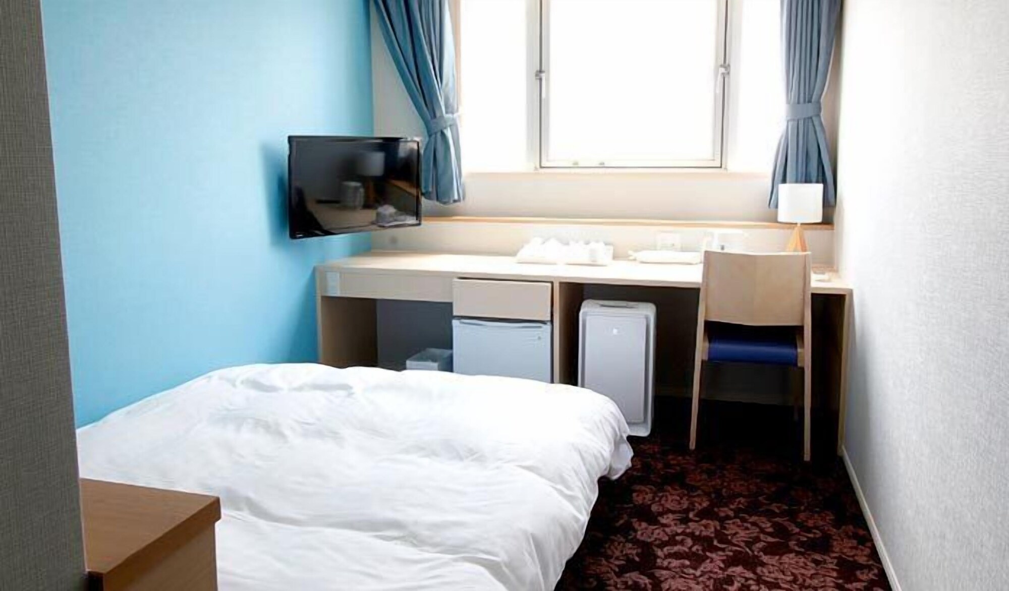 ROOM, DOUBLE BED