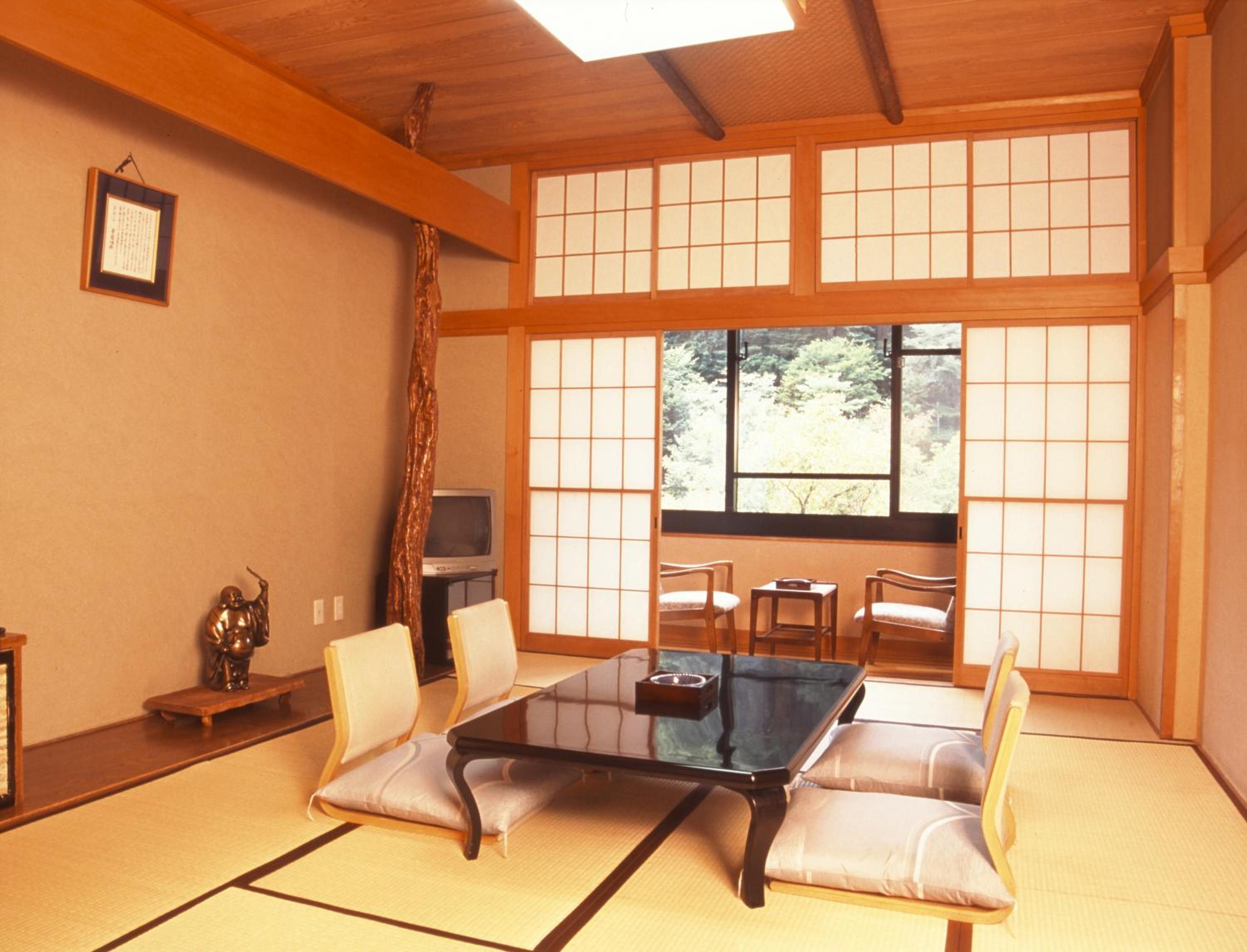 Japanese, 2 Futon Beds, East Wing