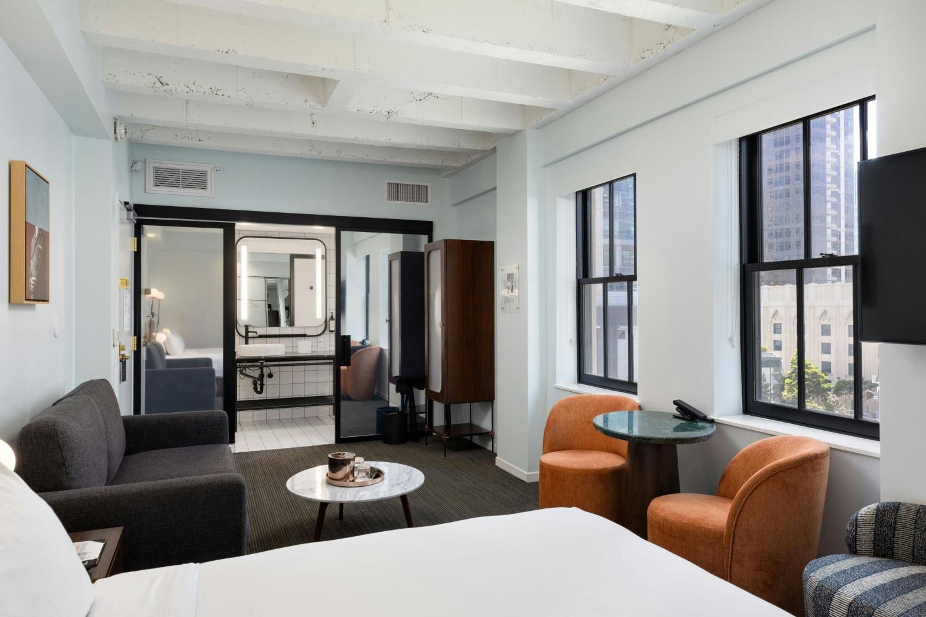 Club, Loft, Suite, King Bed