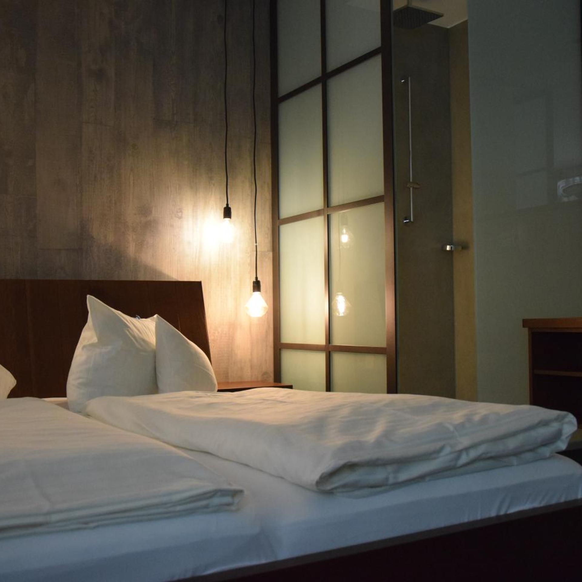 Room, Double Bed