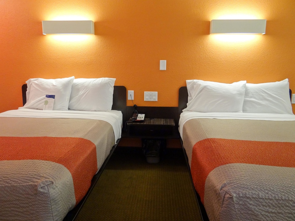 Motel6 Erie, PA 19/31