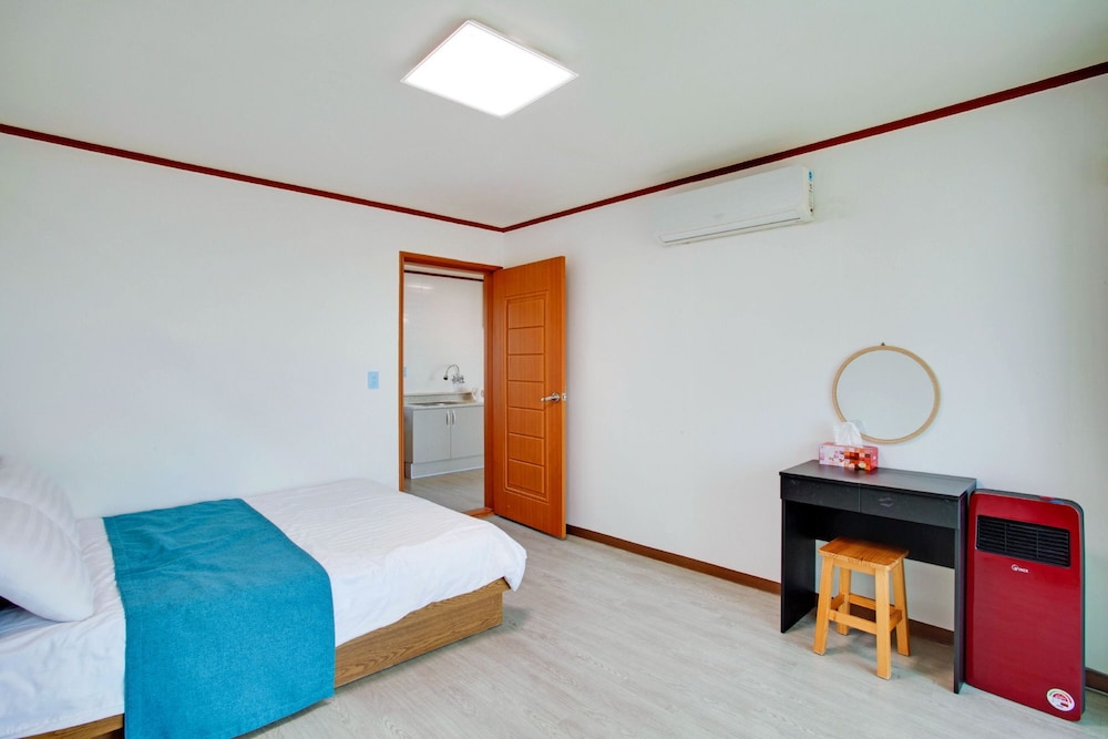 Jeju Le Mabin Pension 25/50