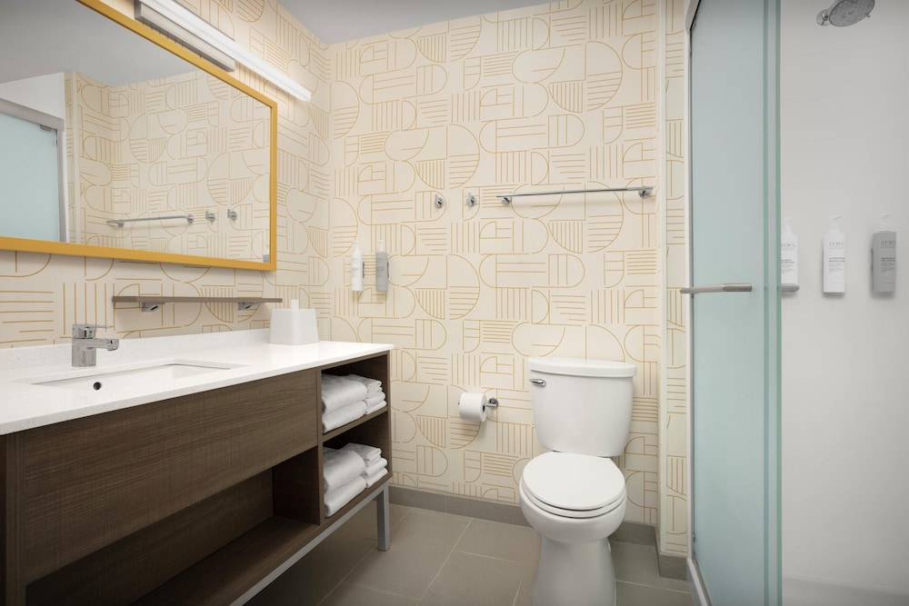 Home2 Suites by Hilton El Paso East Loop 375 48/50