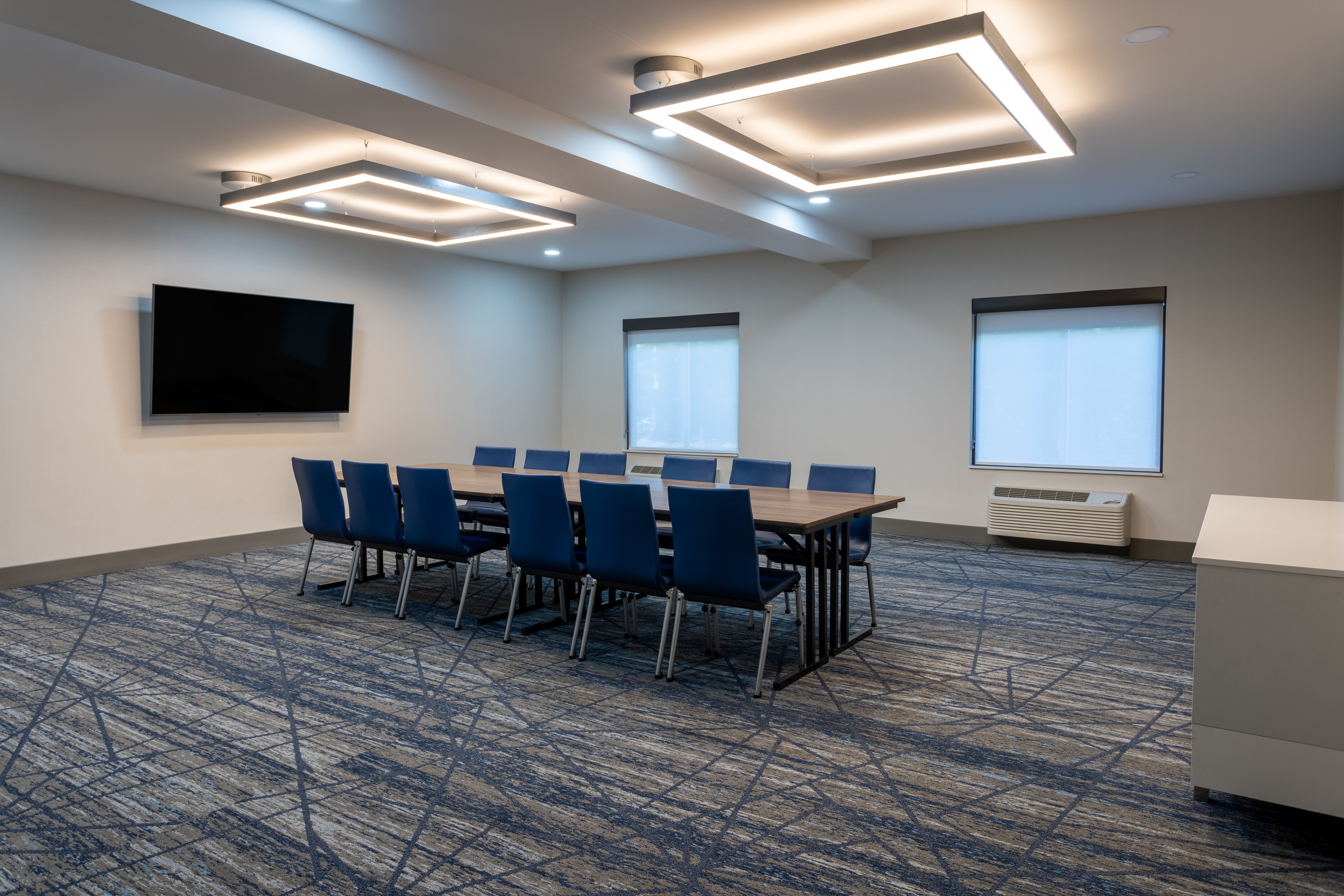 Holiday Inn Express Hotel & Suites Vineland Millville 71/80