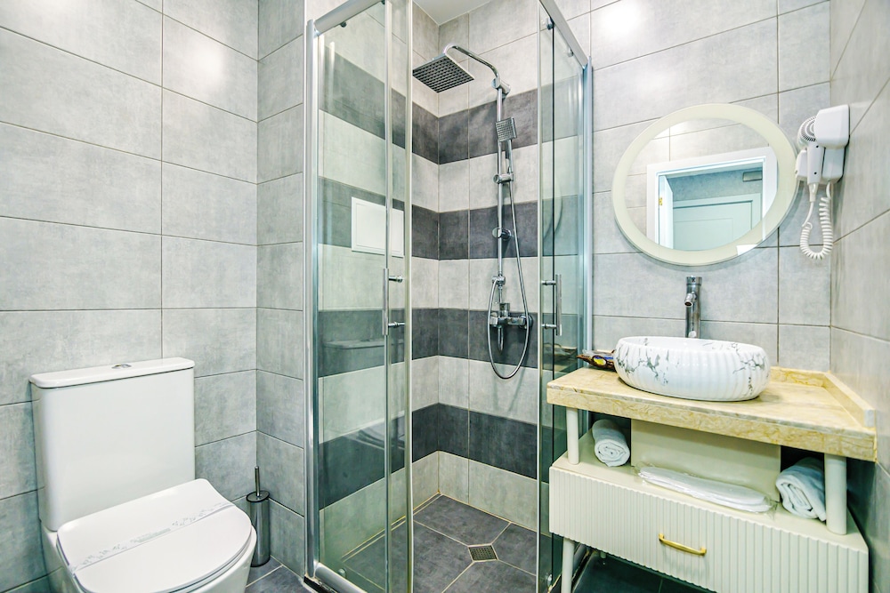 Essam Deluxe Hotel 50/50
