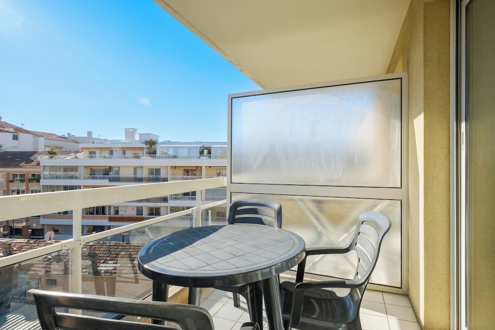 ResidHotel Cannes Festival 31/34