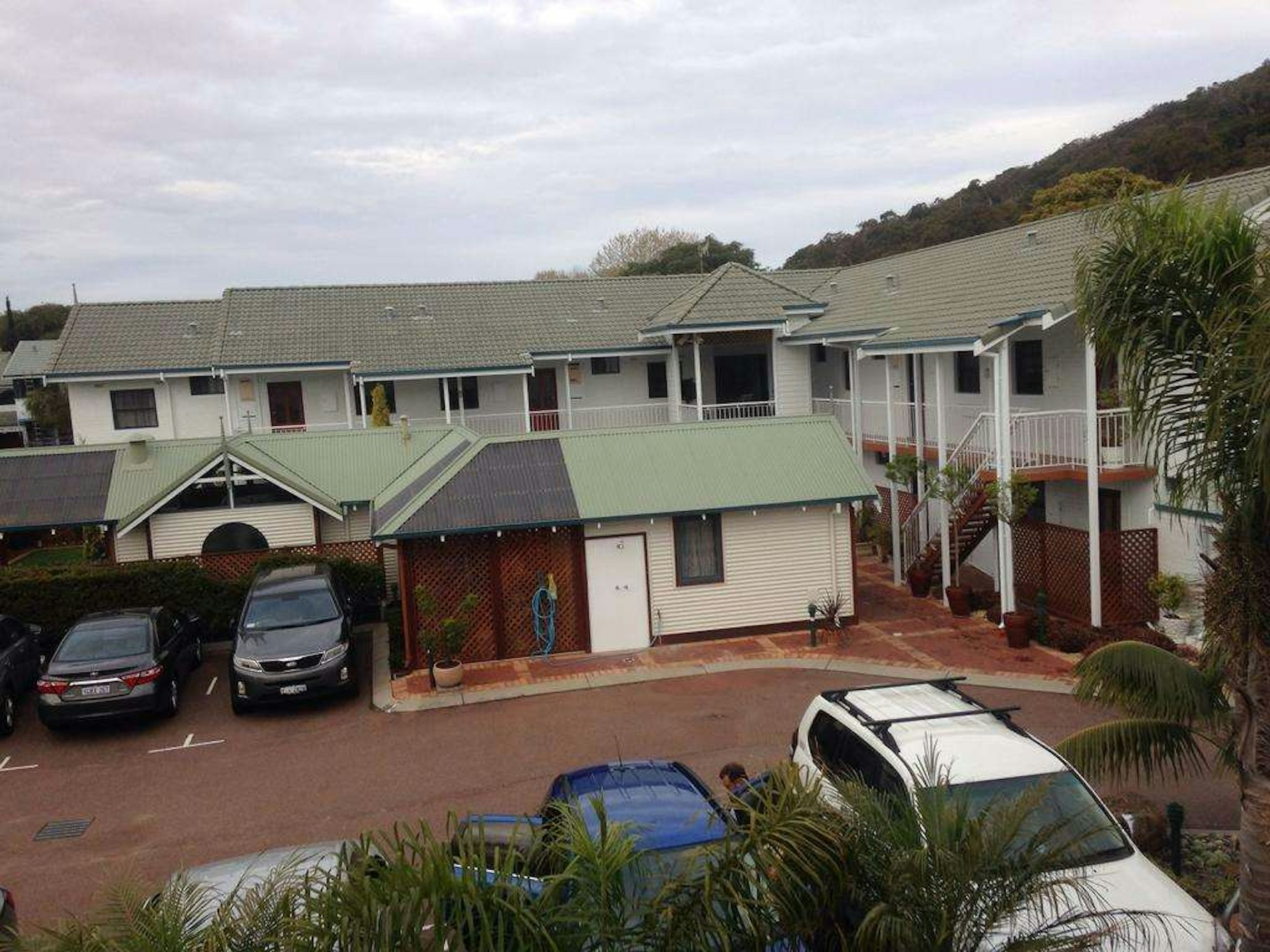 DOLPHIN LODGE 16/20