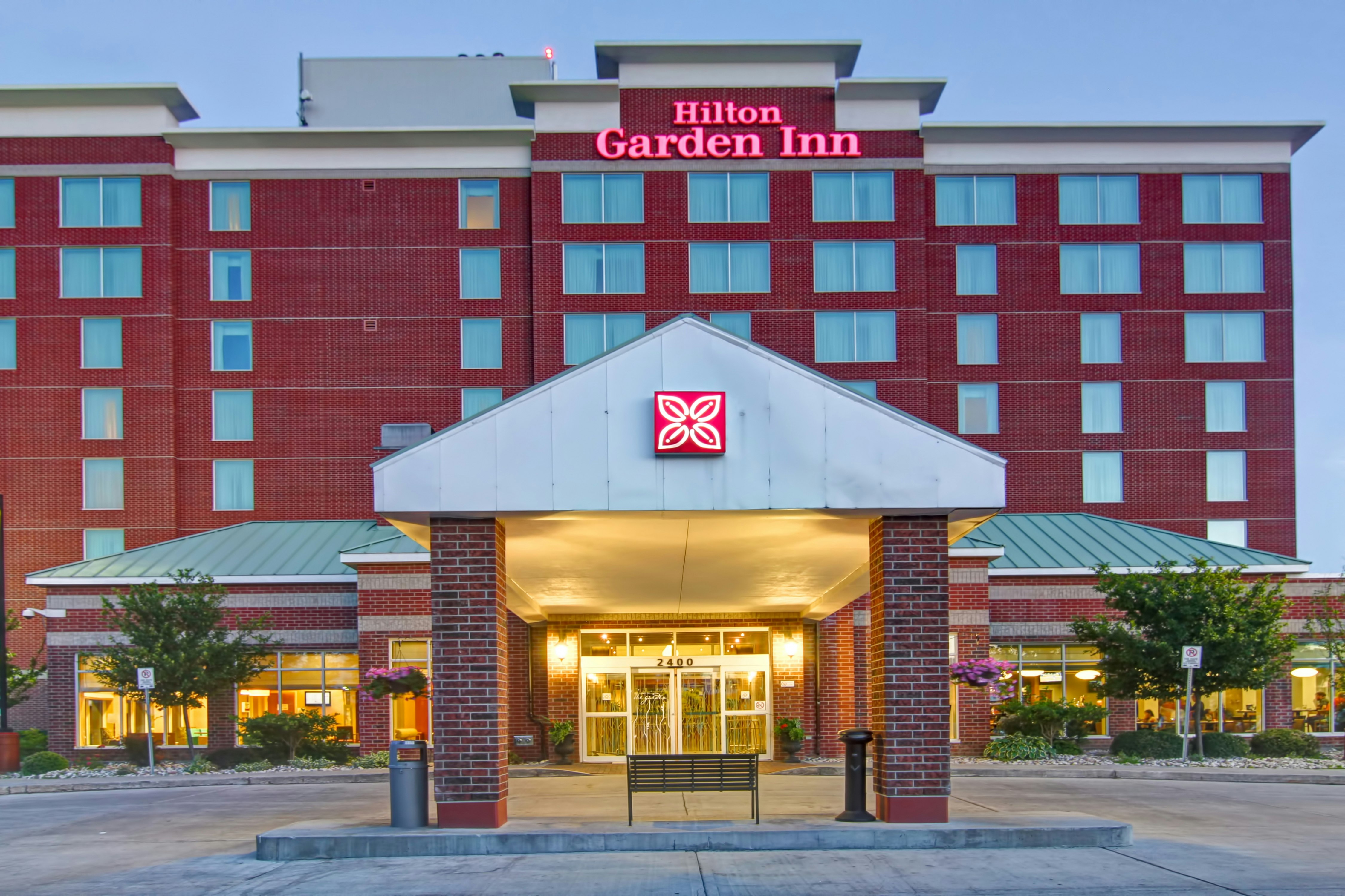 Hilton Garden Inn Ottawa Airport 2/86