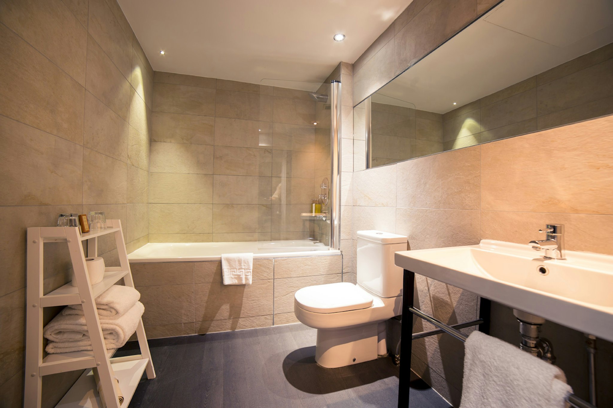Grey Street Hotel 45/47