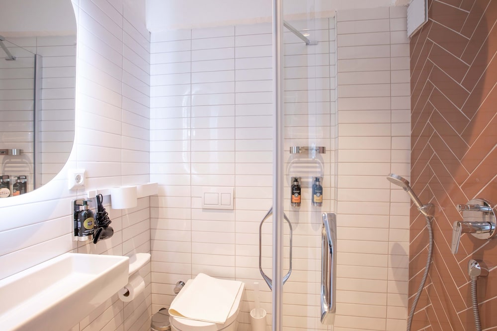 Mavilim Hotel 47/48