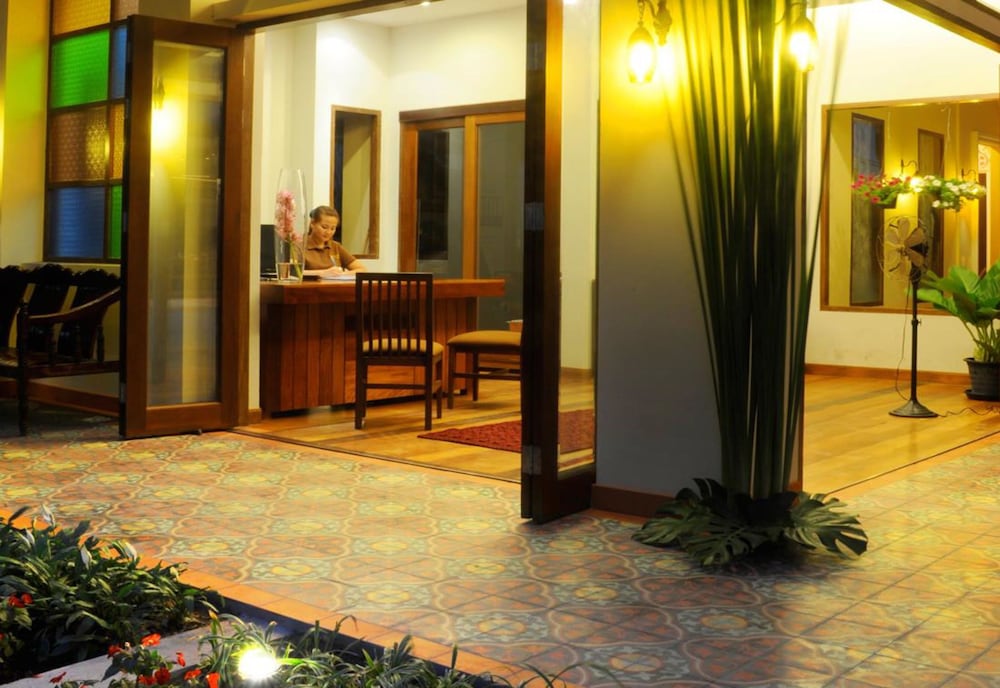 BAAN KHUN NINE 24/32