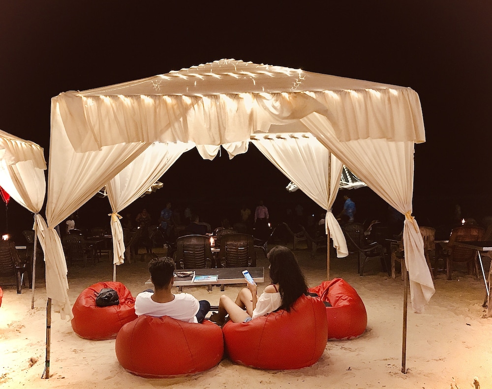 Larios Beach Holidays 42/50