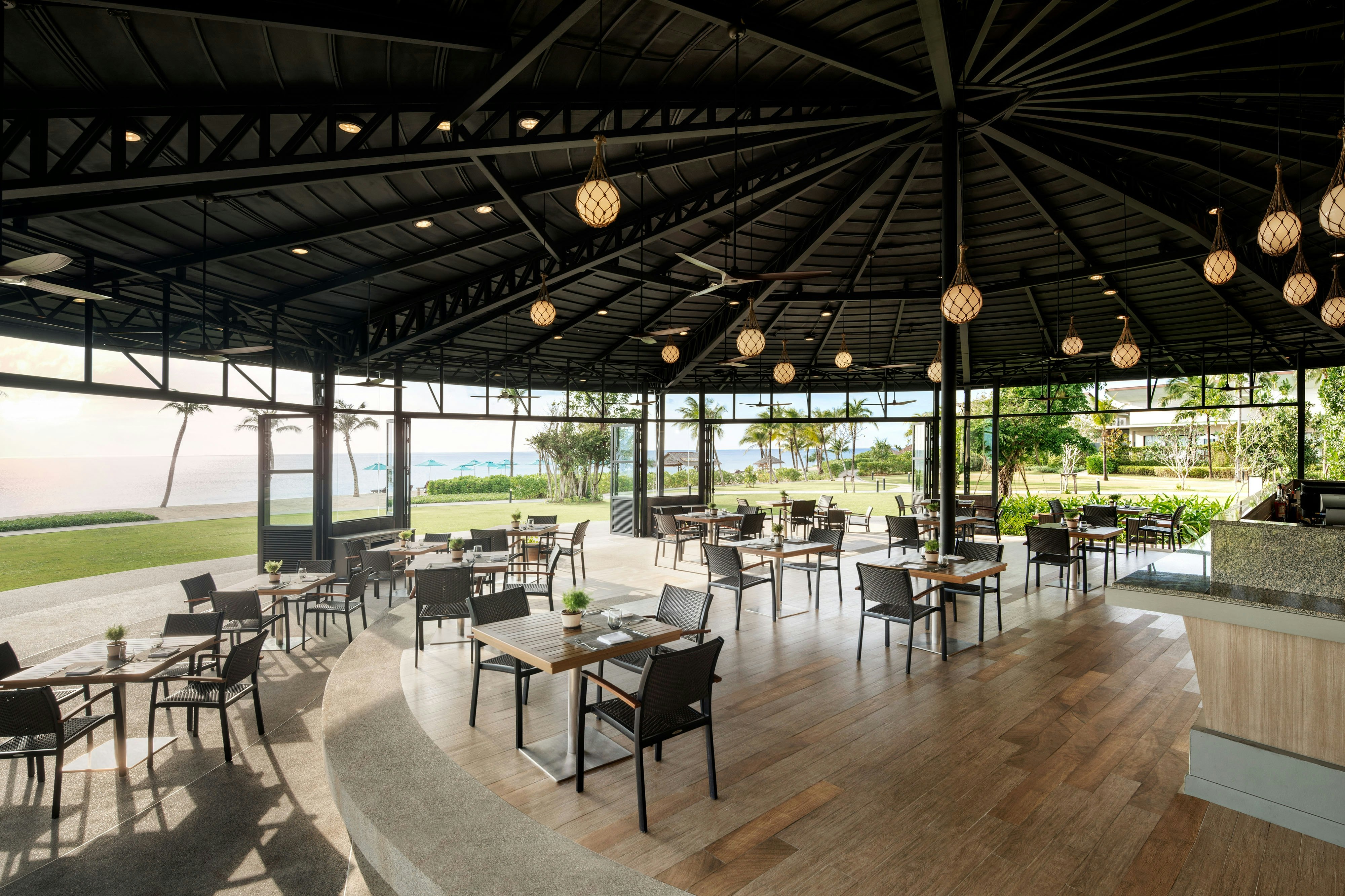 Le Meridien Khao Lak Resort Spa 14/39