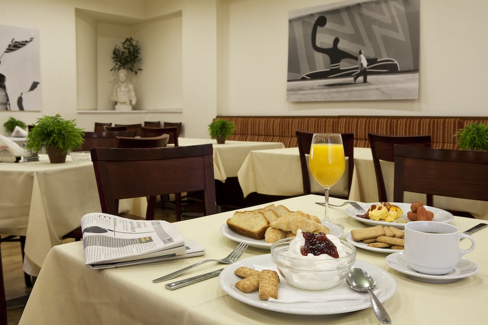 Hermes Hotel 37/42