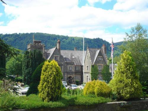 Maenan Abbey Hotel 2/44