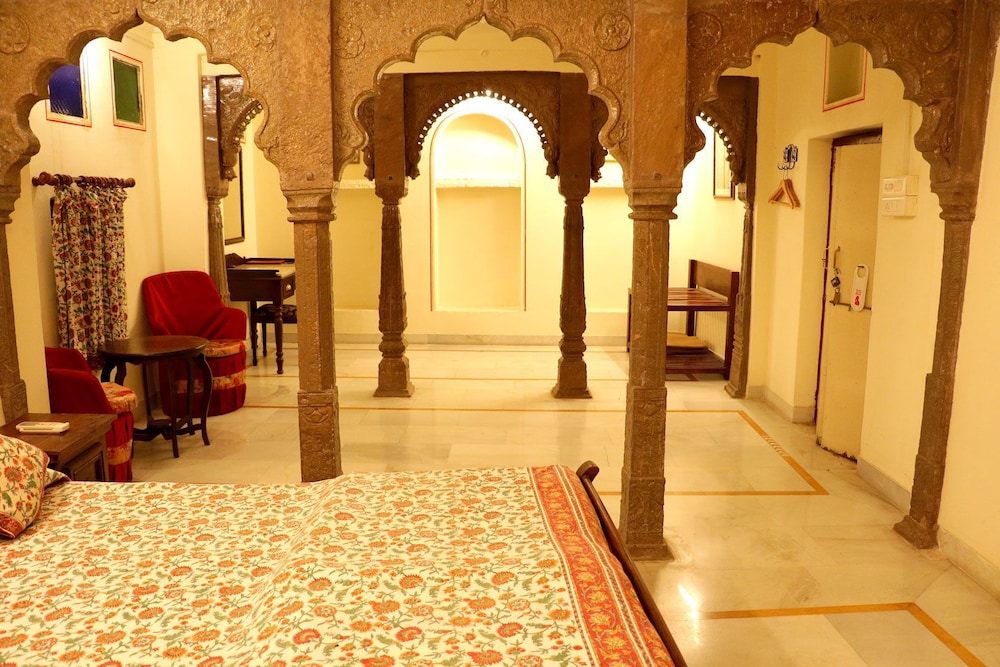 DEV NIWAS - HERITAGE HOTEL 15/22