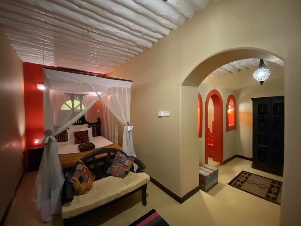 Jafferji House 39/77
