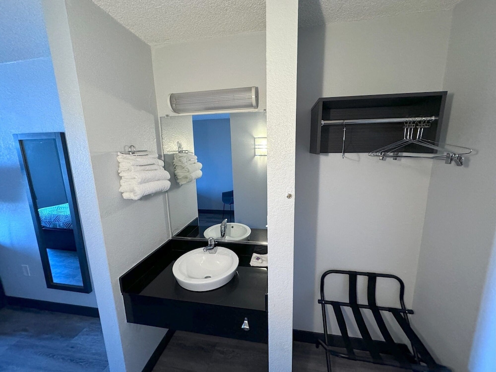 Motel6 Greenwood Village, CO - Denver - South Tech Center 53/54