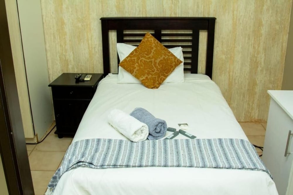 Vakhusi Bed and Breakfast 33/47