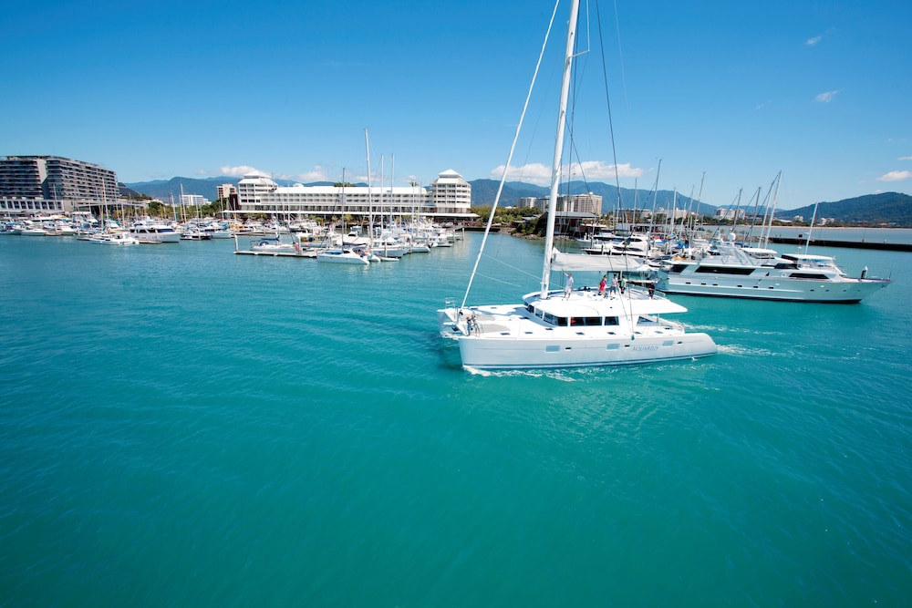 Shangri La the Marina Cairns 71/74